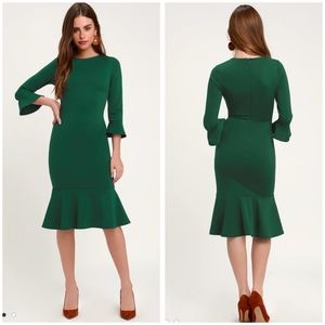 NWOT Lulu's forest green trumpet hem dress